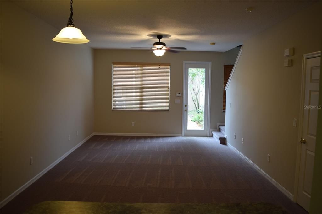 For Rent: $2,200 (2 beds, 2 baths, 1209 Square Feet)