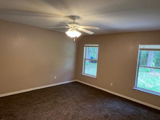 For Rent: $1,700 (3 beds, 2 baths, 1591 Square Feet)