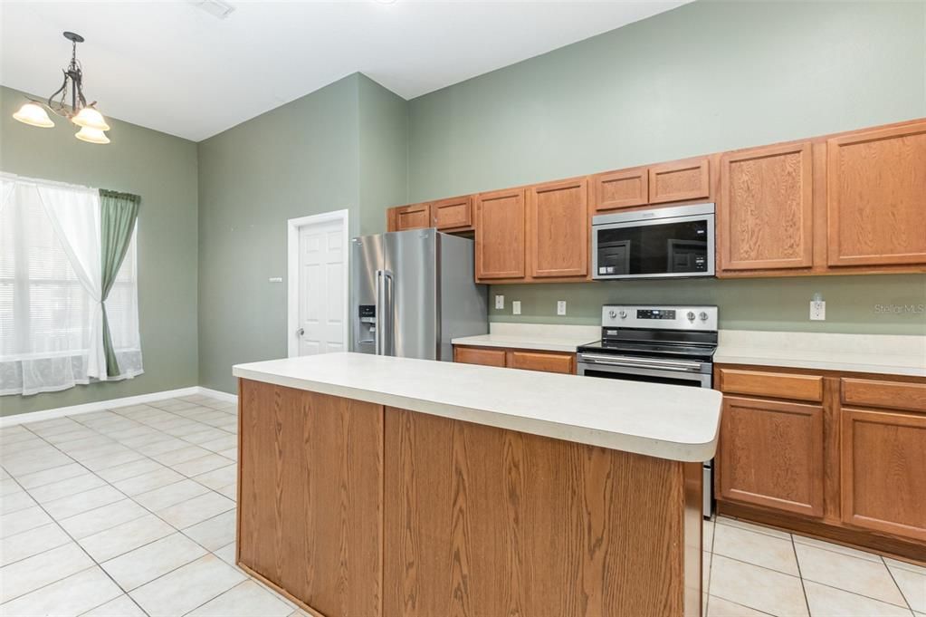 For Sale: $430,140 (3 beds, 2 baths, 2331 Square Feet)