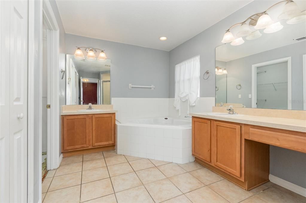 For Sale: $430,140 (3 beds, 2 baths, 2331 Square Feet)