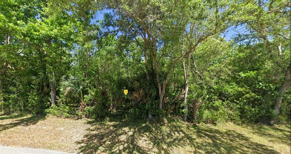 En Venta: $16,999 (0.21 acres)