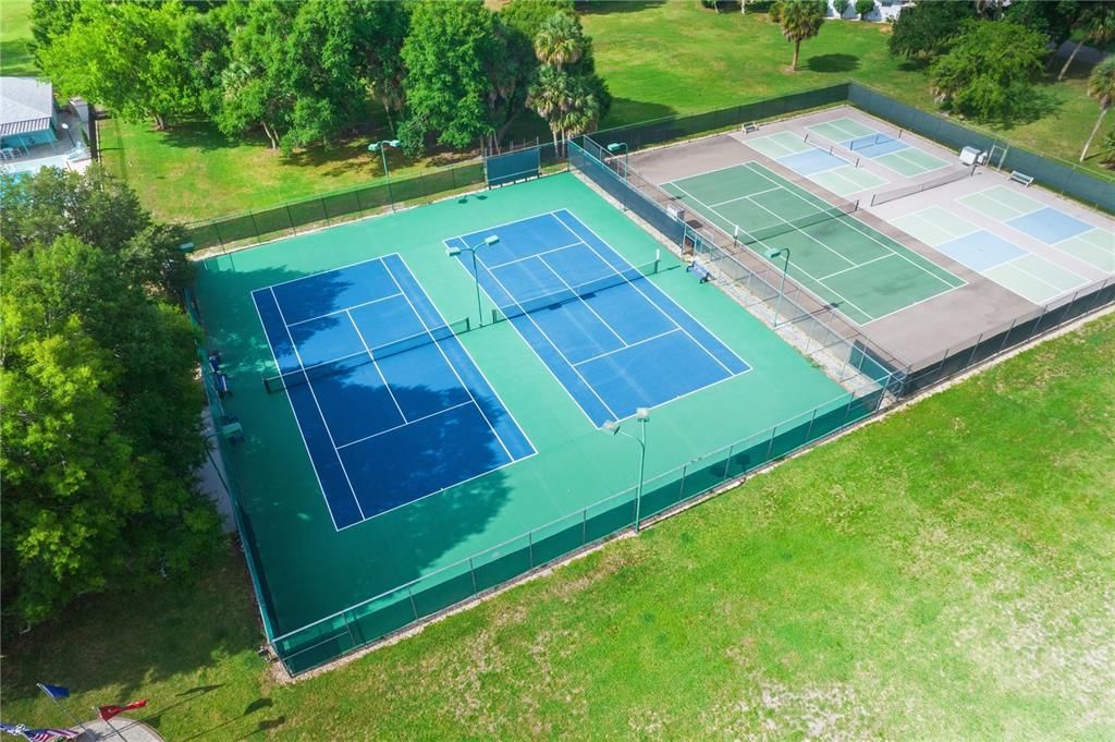 Riverhaven Tennis and Pickleball Courts