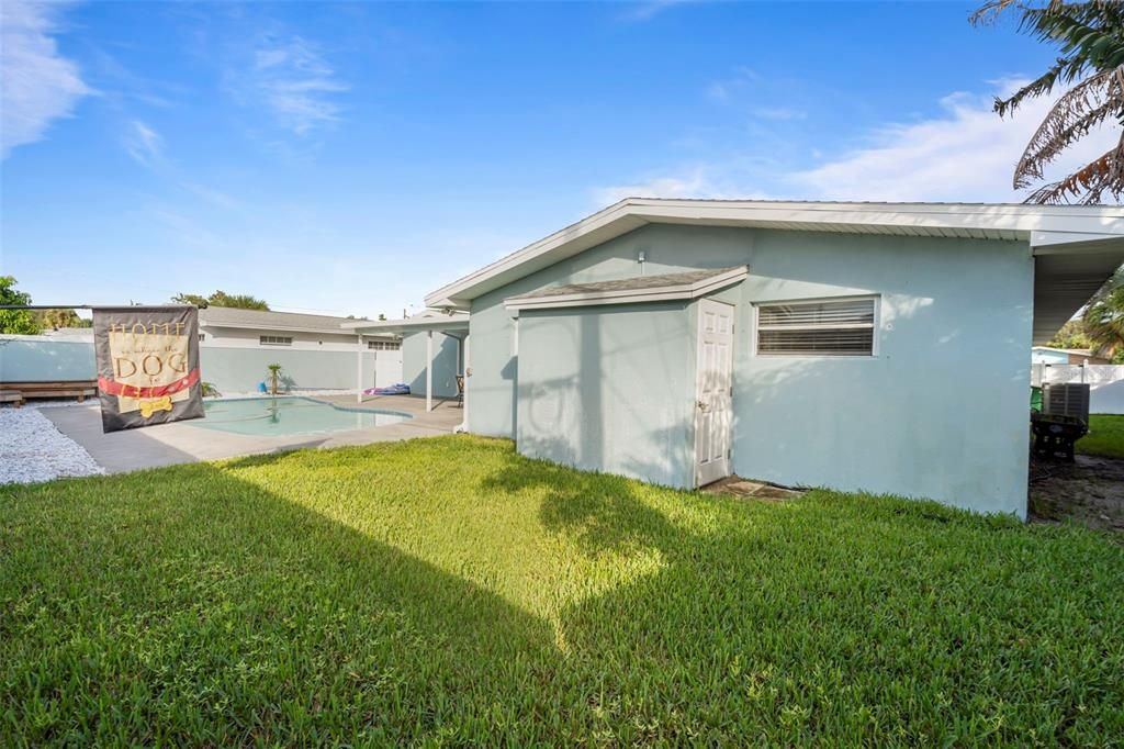 For Sale: $769,900 (5 beds, 2 baths, 2512 Square Feet)