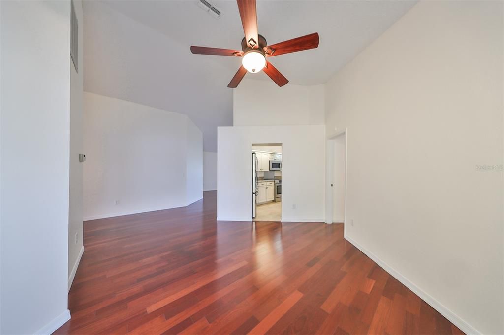 For Sale: $349,000 (3 beds, 2 baths, 1961 Square Feet)