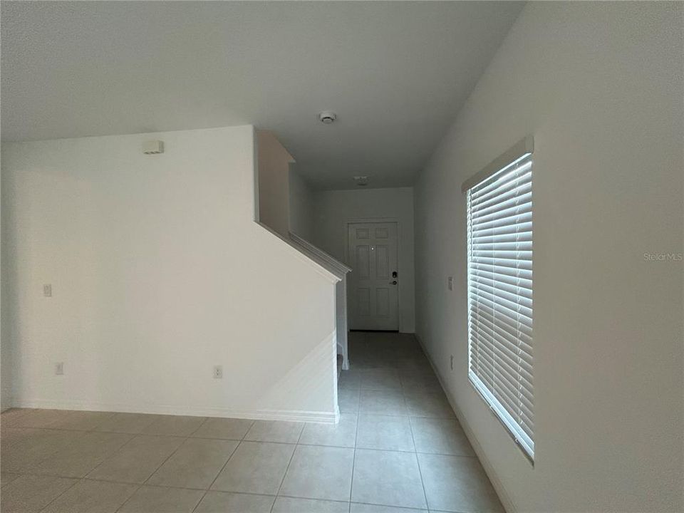 For Rent: $2,099 (4 beds, 2 baths, 1764 Square Feet)