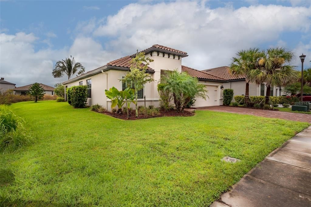 For Sale: $509,000 (3 beds, 2 baths, 2050 Square Feet)