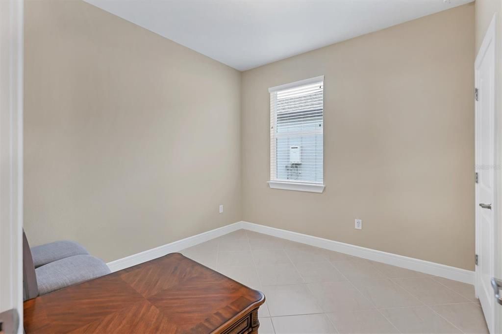 For Sale: $425,000 (2 beds, 2 baths, 1471 Square Feet)