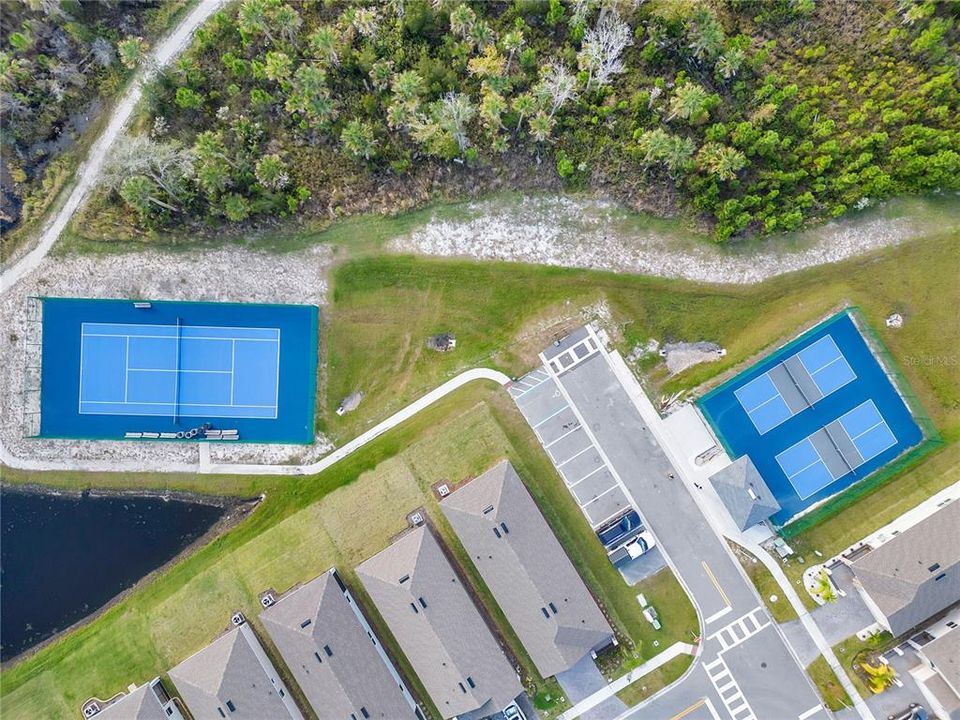 Pickleball & Tennis Courts