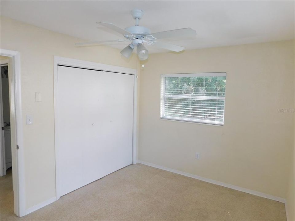 For Sale: $199,900 (2 beds, 1 baths, 802 Square Feet)