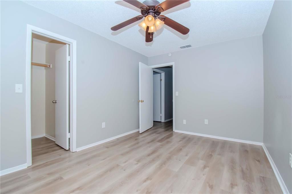 For Sale: $375,000 (4 beds, 2 baths, 1820 Square Feet)