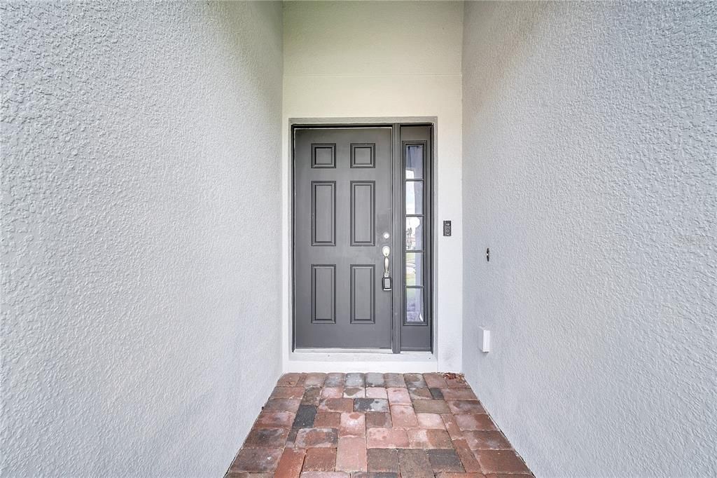 Active With Contract: $2,500 (4 beds, 2 baths, 2000 Square Feet)