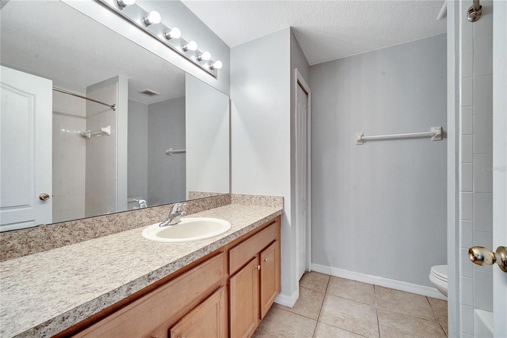 Active With Contract: $2,500 (4 beds, 2 baths, 2000 Square Feet)