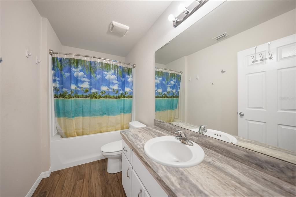 For Sale: $269,900 (3 beds, 2 baths, 1350 Square Feet)