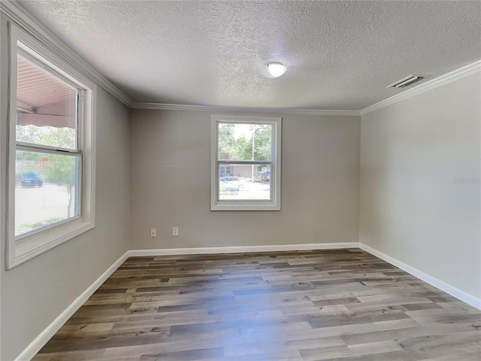 For Rent: $2,099 (3 beds, 2 baths, 1228 Square Feet)