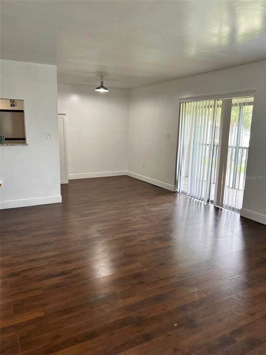 For Rent: $1,650 (2 beds, 1 baths, 850 Square Feet)