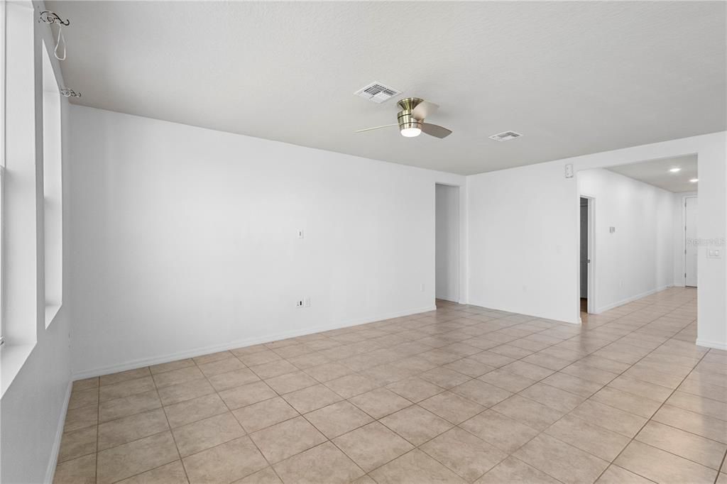 For Sale: $279,000 (3 beds, 2 baths, 1491 Square Feet)