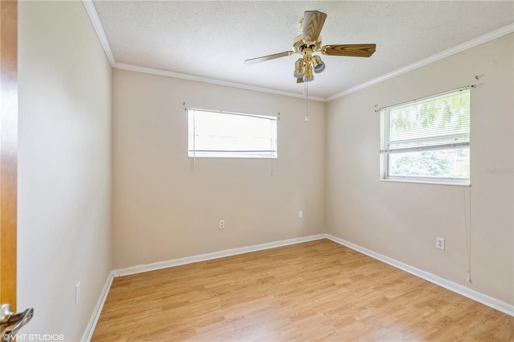 For Sale: $275,000 (3 beds, 1 baths, 1429 Square Feet)