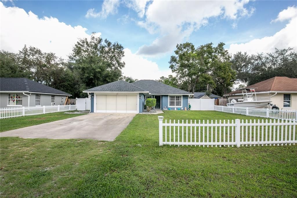 For Sale: $340,000 (3 beds, 2 baths, 1694 Square Feet)