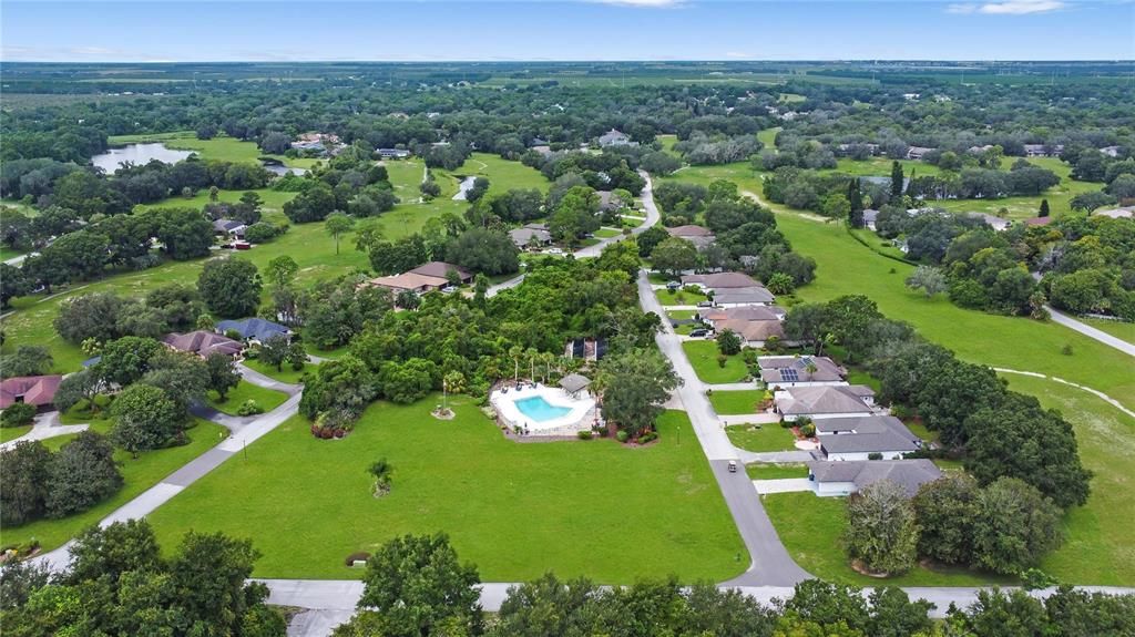 Overhead view of the community pool for Grenelefe Estates. It is on Tuxford Drive. Abbey Court is the street at the bottom of this picture.