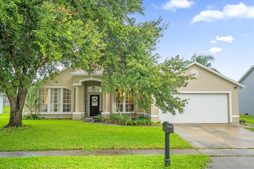 For Sale: $525,000 (3 beds, 2 baths, 1815 Square Feet)