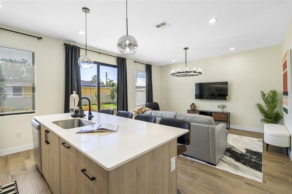 For Rent: $5,500 (3 beds, 2 baths, 1632 Square Feet)