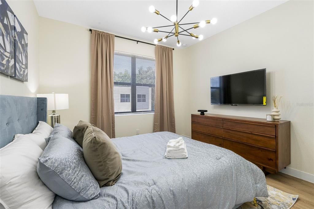 For Rent: $5,500 (3 beds, 2 baths, 1632 Square Feet)