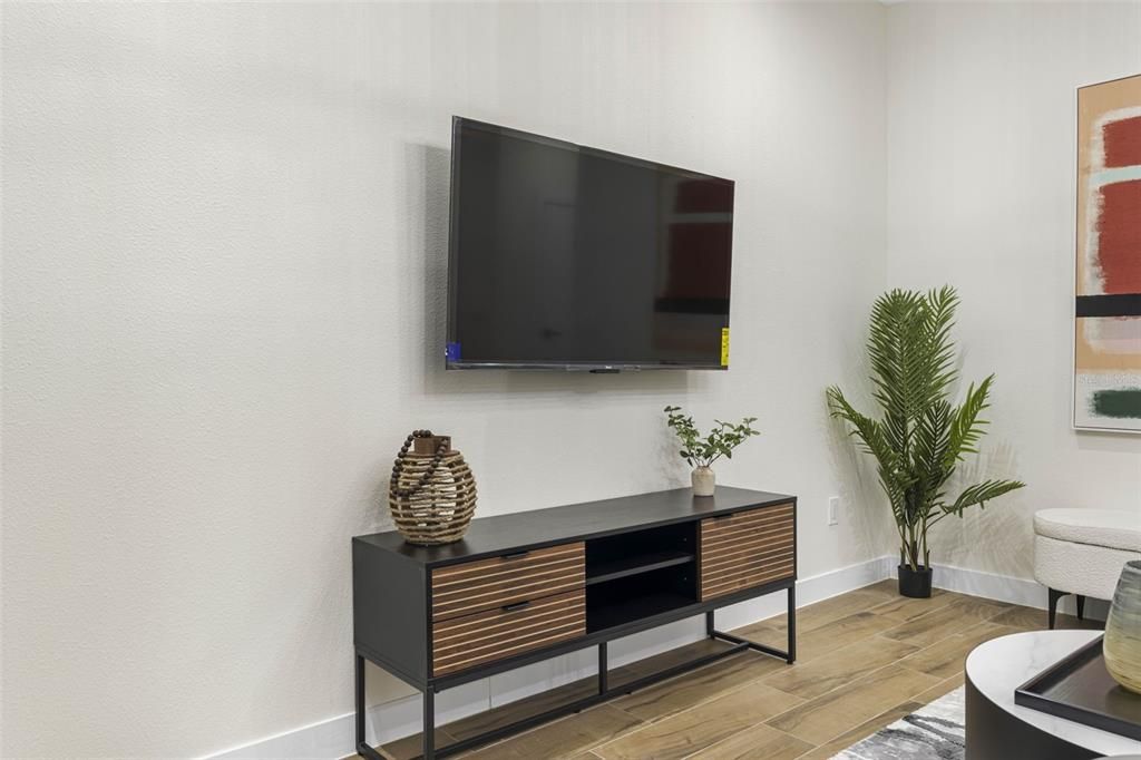 For Rent: $5,500 (3 beds, 2 baths, 1632 Square Feet)