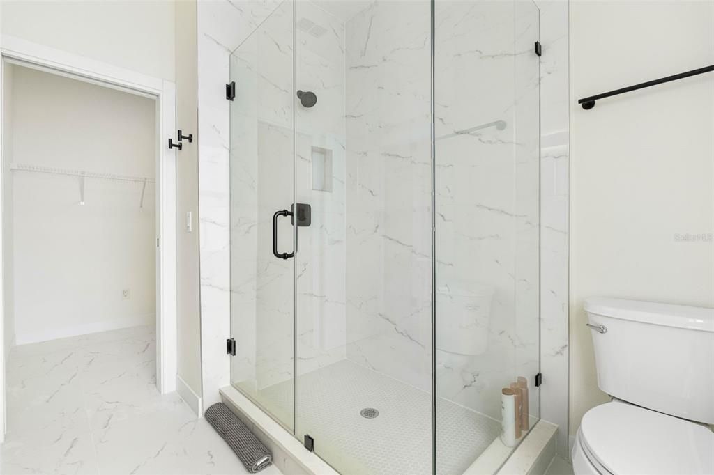 For Rent: $5,500 (3 beds, 2 baths, 1632 Square Feet)