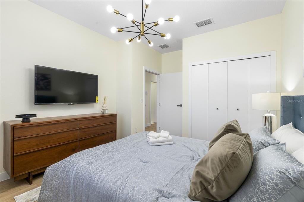 For Rent: $5,500 (3 beds, 2 baths, 1632 Square Feet)