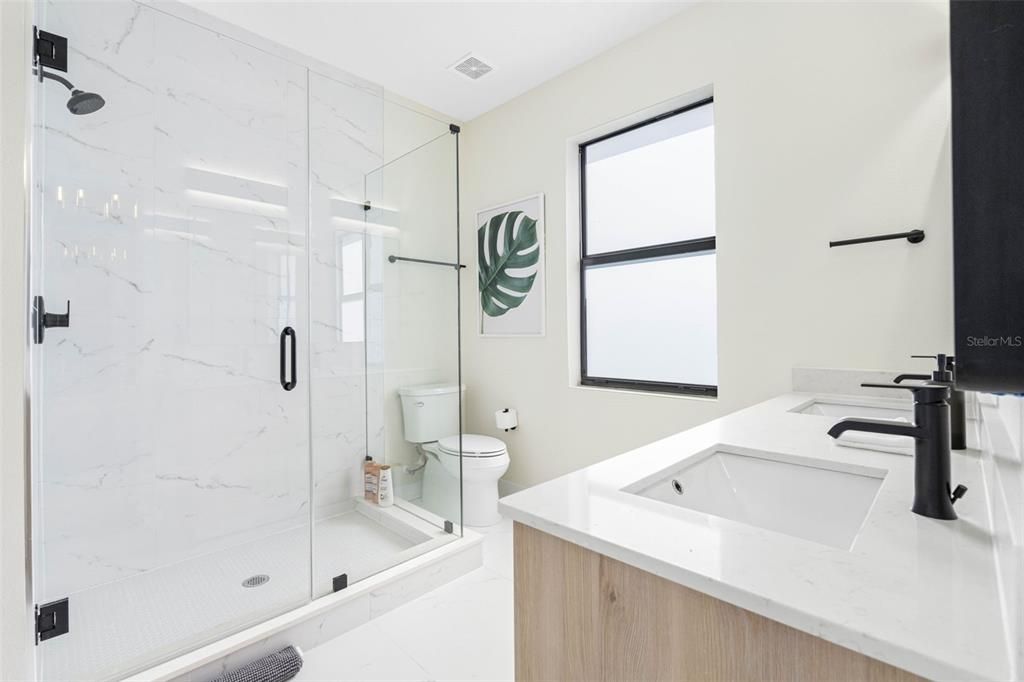 For Rent: $5,500 (3 beds, 2 baths, 1632 Square Feet)