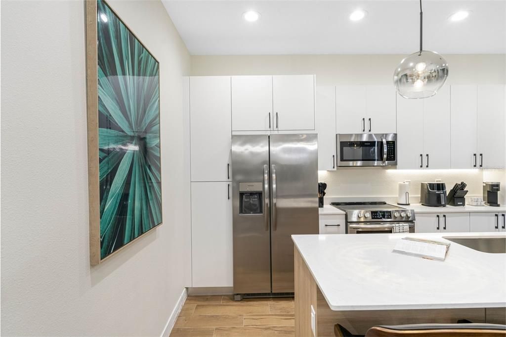 For Rent: $5,500 (3 beds, 2 baths, 1632 Square Feet)