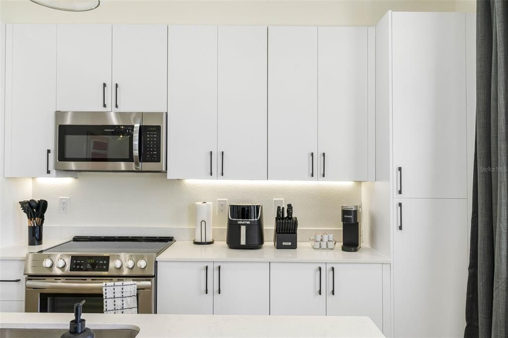 For Rent: $5,500 (3 beds, 2 baths, 1632 Square Feet)