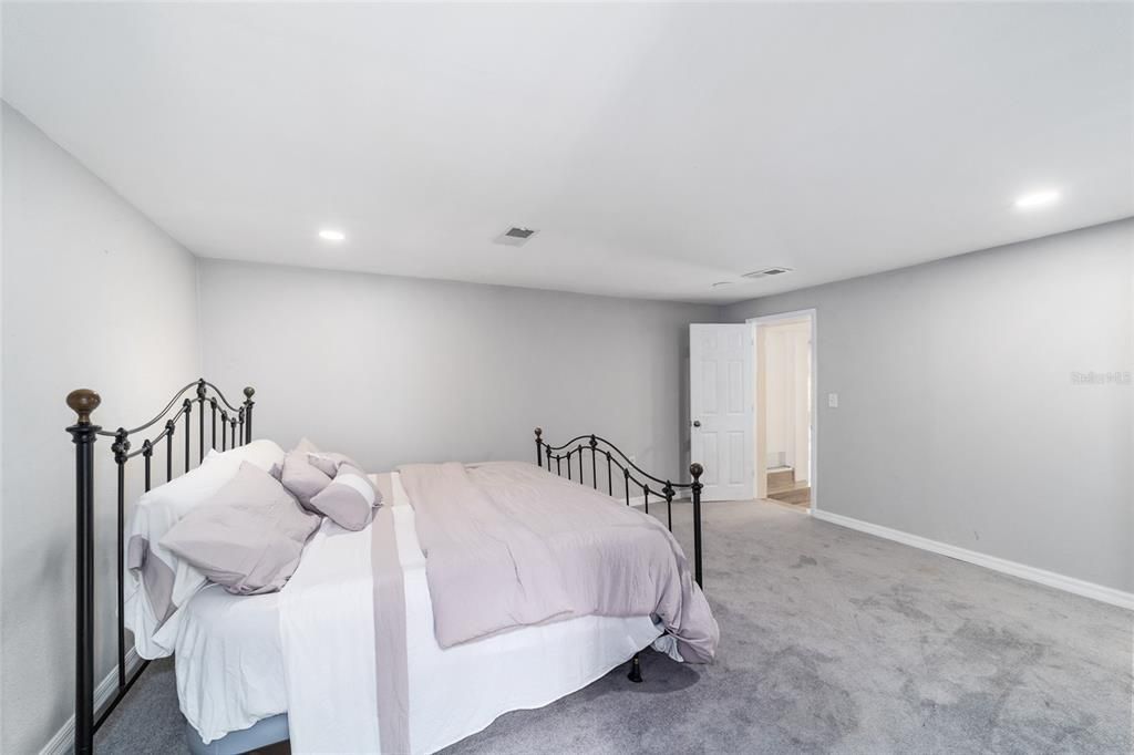 For Sale: $387,500 (3 beds, 2 baths, 1850 Square Feet)