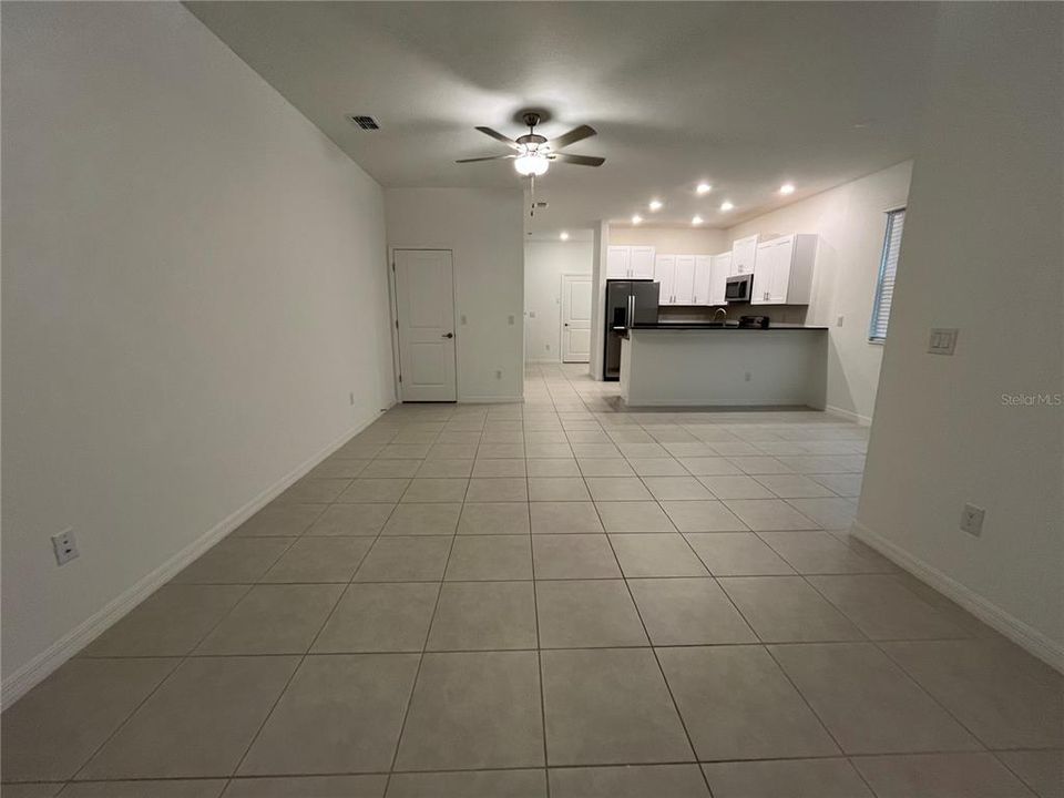 For Rent: $2,200 (3 beds, 2 baths, 1787 Square Feet)