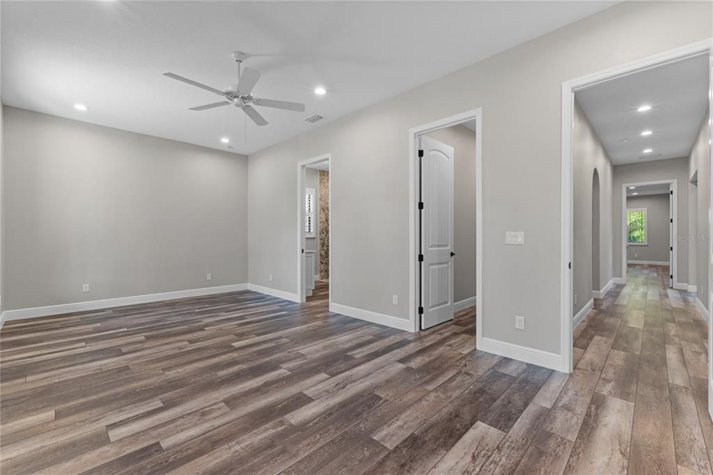 Bedroom 2 - with walk in closet