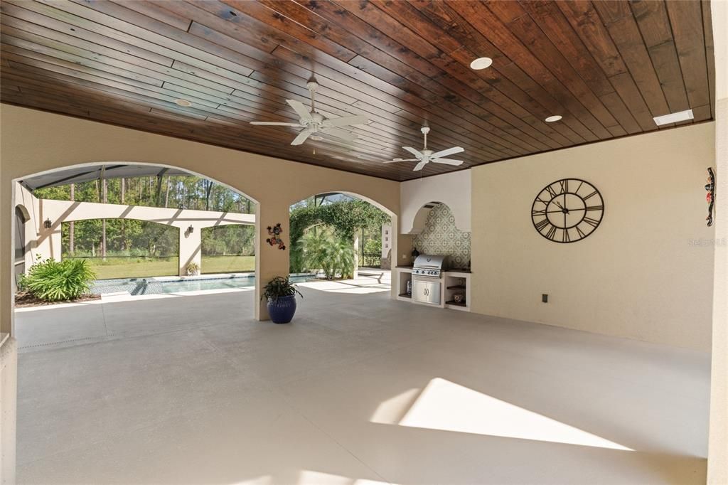 Outdoor living room and kitchen