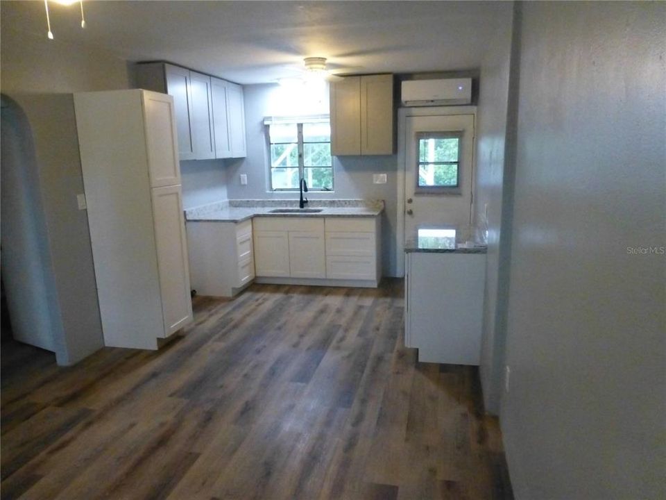 For Rent: $1,645 (2 beds, 1 baths, 1132 Square Feet)