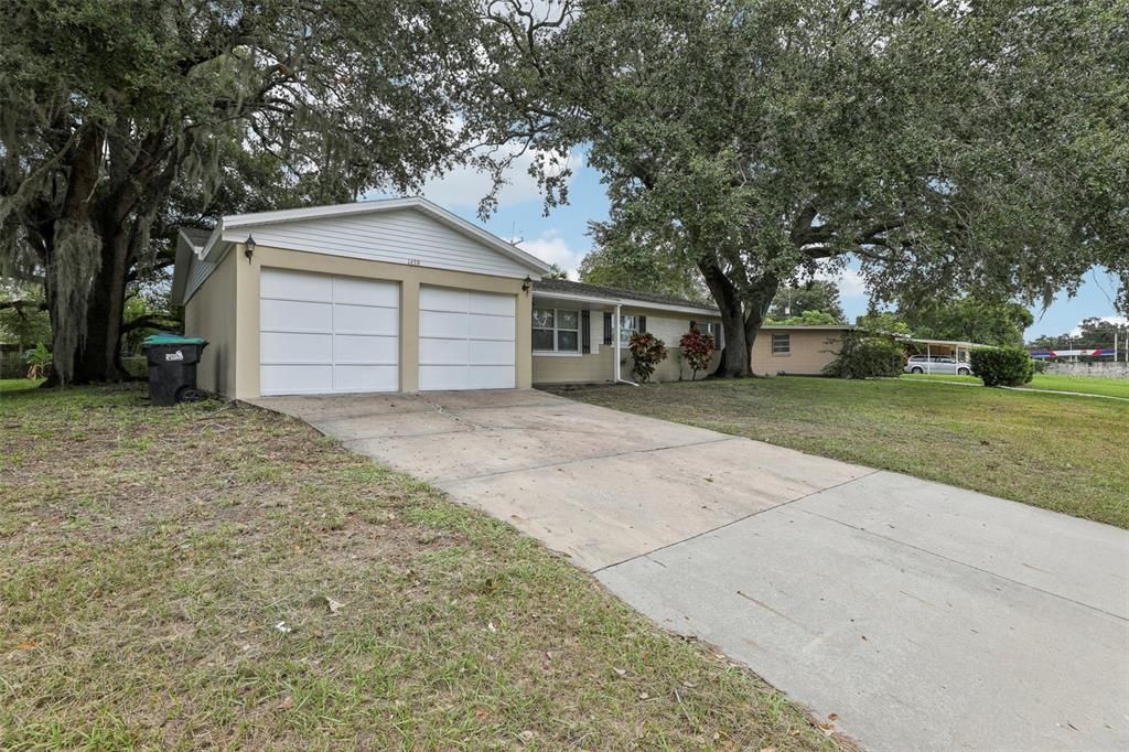 For Sale: $285,000 (3 beds, 2 baths, 1108 Square Feet)