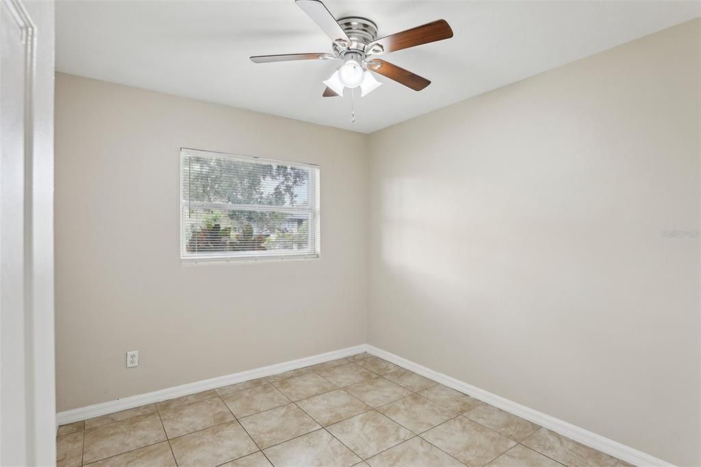 For Sale: $285,000 (3 beds, 2 baths, 1108 Square Feet)