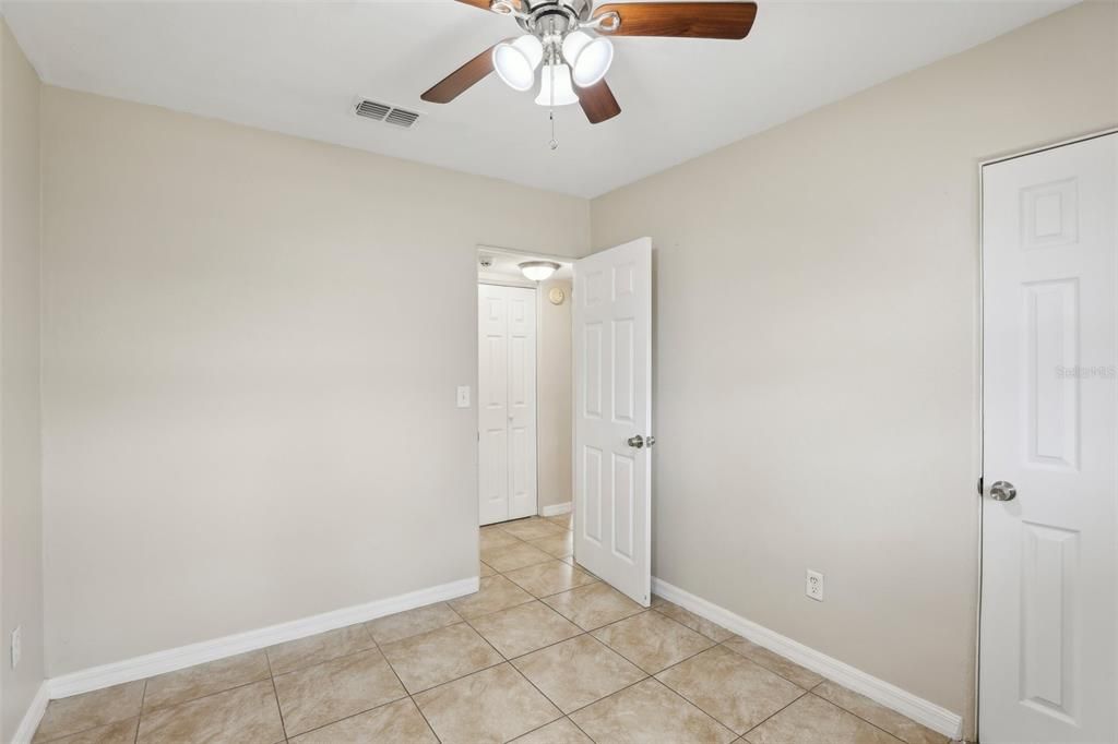 For Sale: $285,000 (3 beds, 2 baths, 1108 Square Feet)