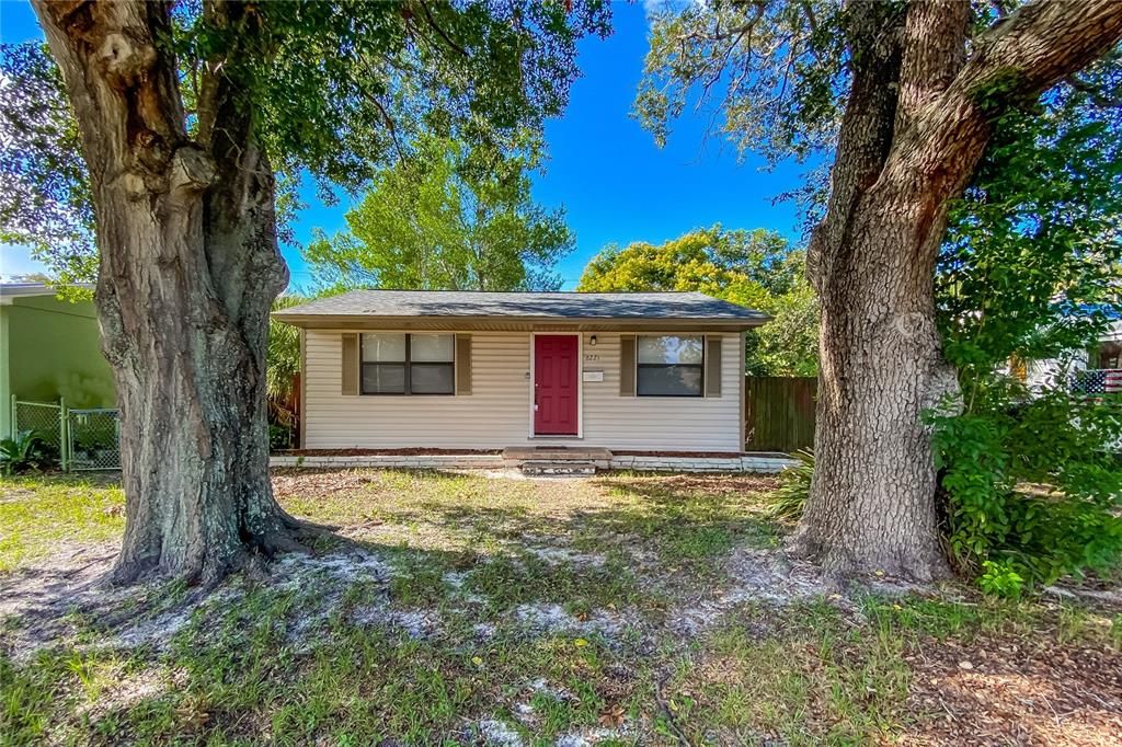 Recently Rented: $2,225 (3 beds, 2 baths, 924 Square Feet)