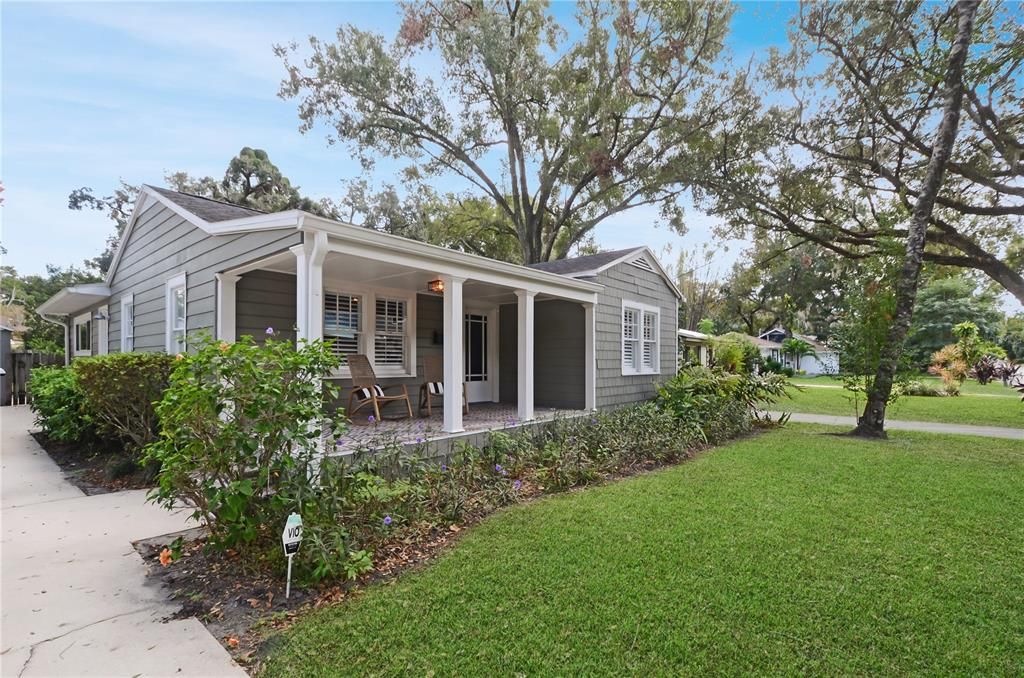 Active With Contract: $3,500 (3 beds, 2 baths, 1507 Square Feet)