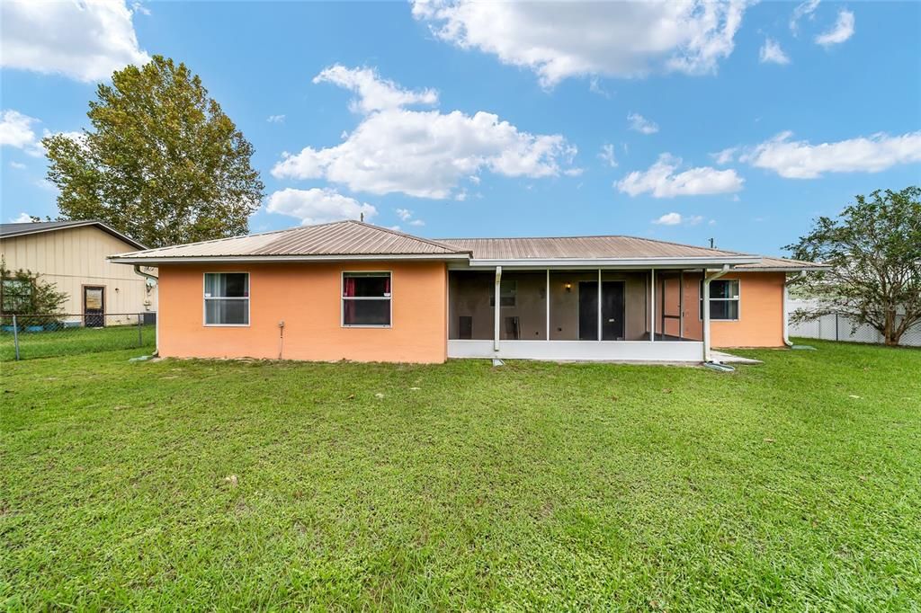 For Sale: $227,900 (3 beds, 2 baths, 1283 Square Feet)