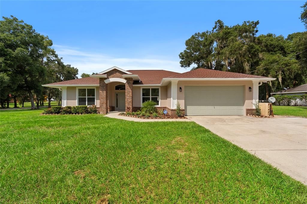 For Sale: $449,900 (4 beds, 2 baths, 2241 Square Feet)