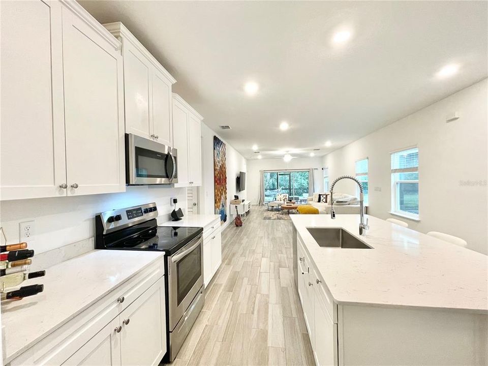 For Sale: $414,900 (3 beds, 2 baths, 1710 Square Feet)