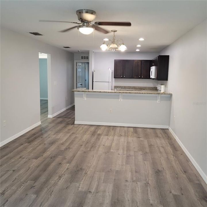 For Rent: $1,900 (3 beds, 2 baths, 1120 Square Feet)