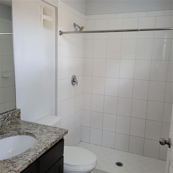 For Rent: $1,900 (3 beds, 2 baths, 1120 Square Feet)