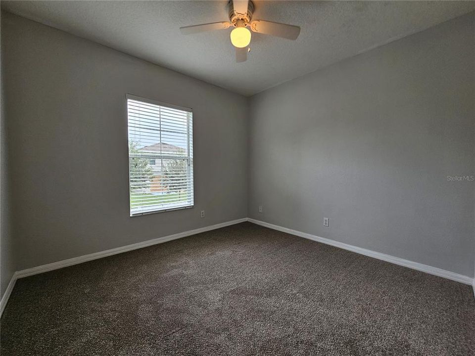 For Rent: $1,900 (3 beds, 2 baths, 1408 Square Feet)