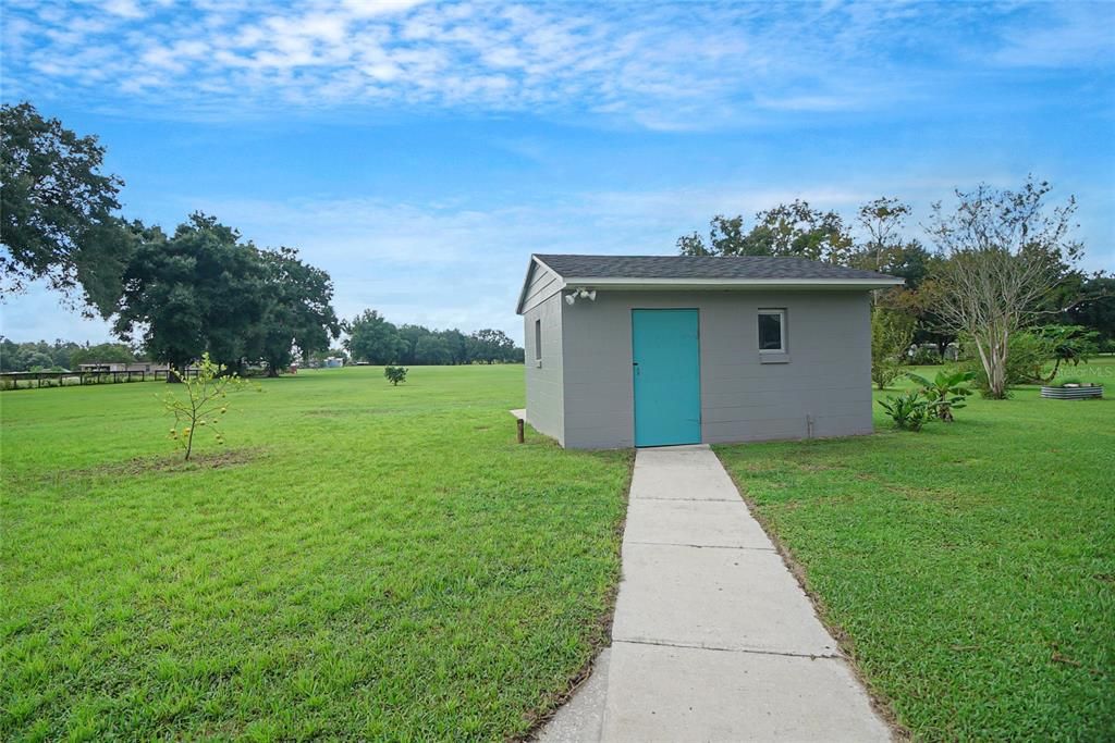 For Sale: $569,000 (3 beds, 2 baths, 1758 Square Feet)