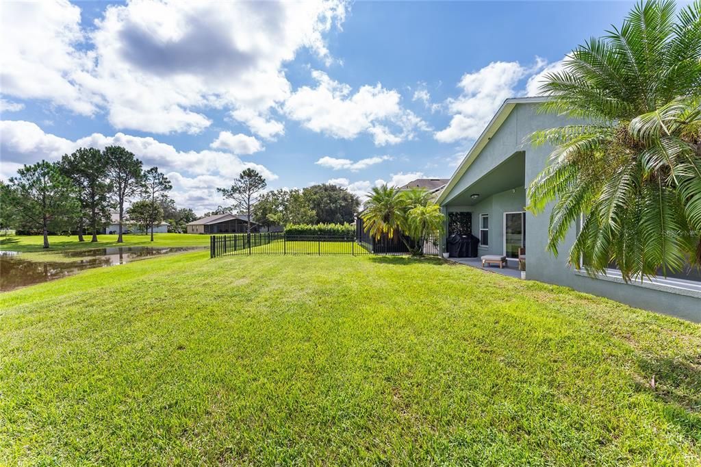 For Sale: $529,000 (3 beds, 2 baths, 1453 Square Feet)